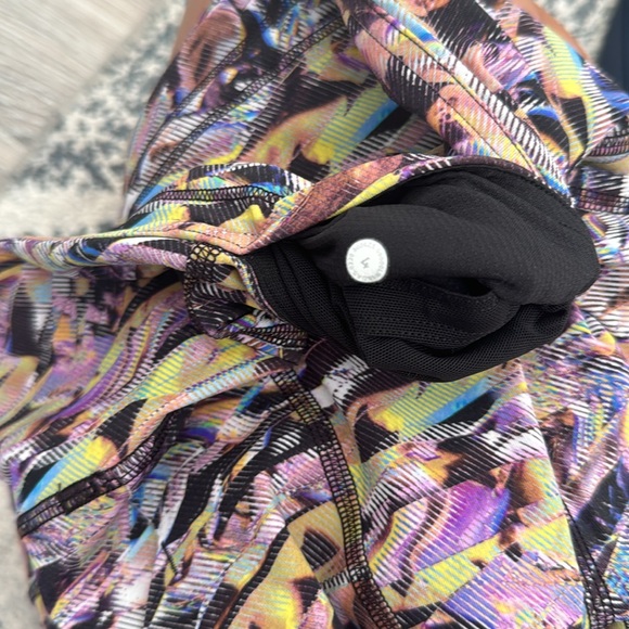 Lululemon crop leggings - Picture 4 of 4